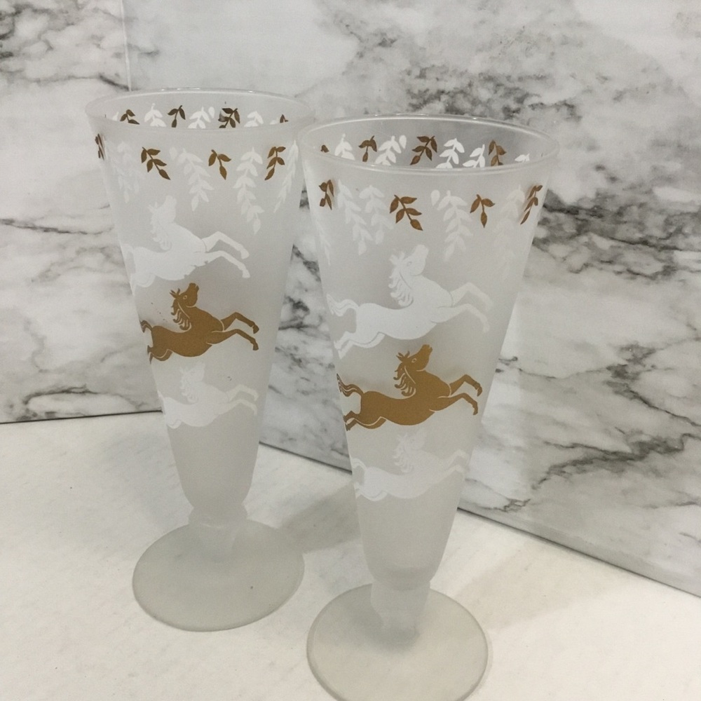 1950's Pilsner Glasses by Libbey Frosted Horses, Set of 2 - Picture 5 of 12